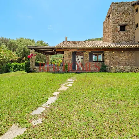 Vela Blu Il Villino Marinella (Sardinia)